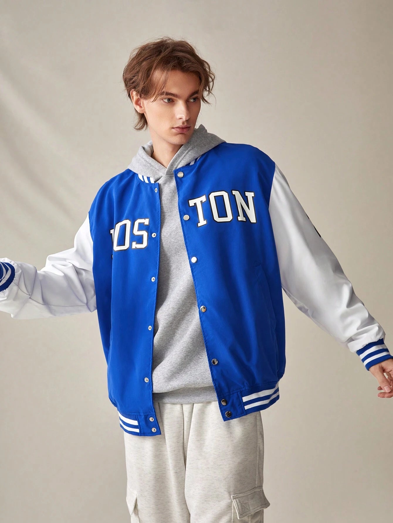 Manfinity Athprep Loose Fit Men'S Letter Graphic Striped Trim Varsity Jacket